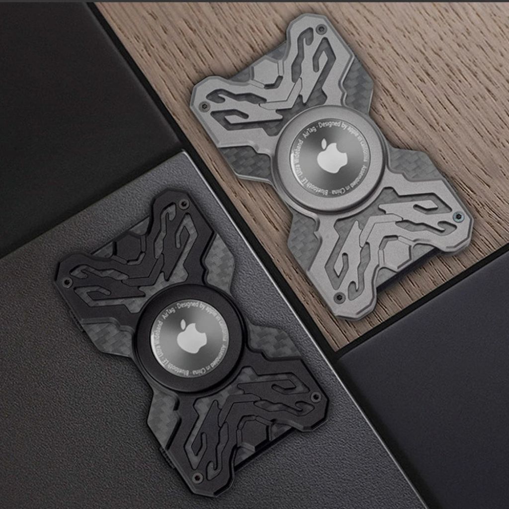 Carbon AirTag Wallet 4 Carbon AirTag Wallet