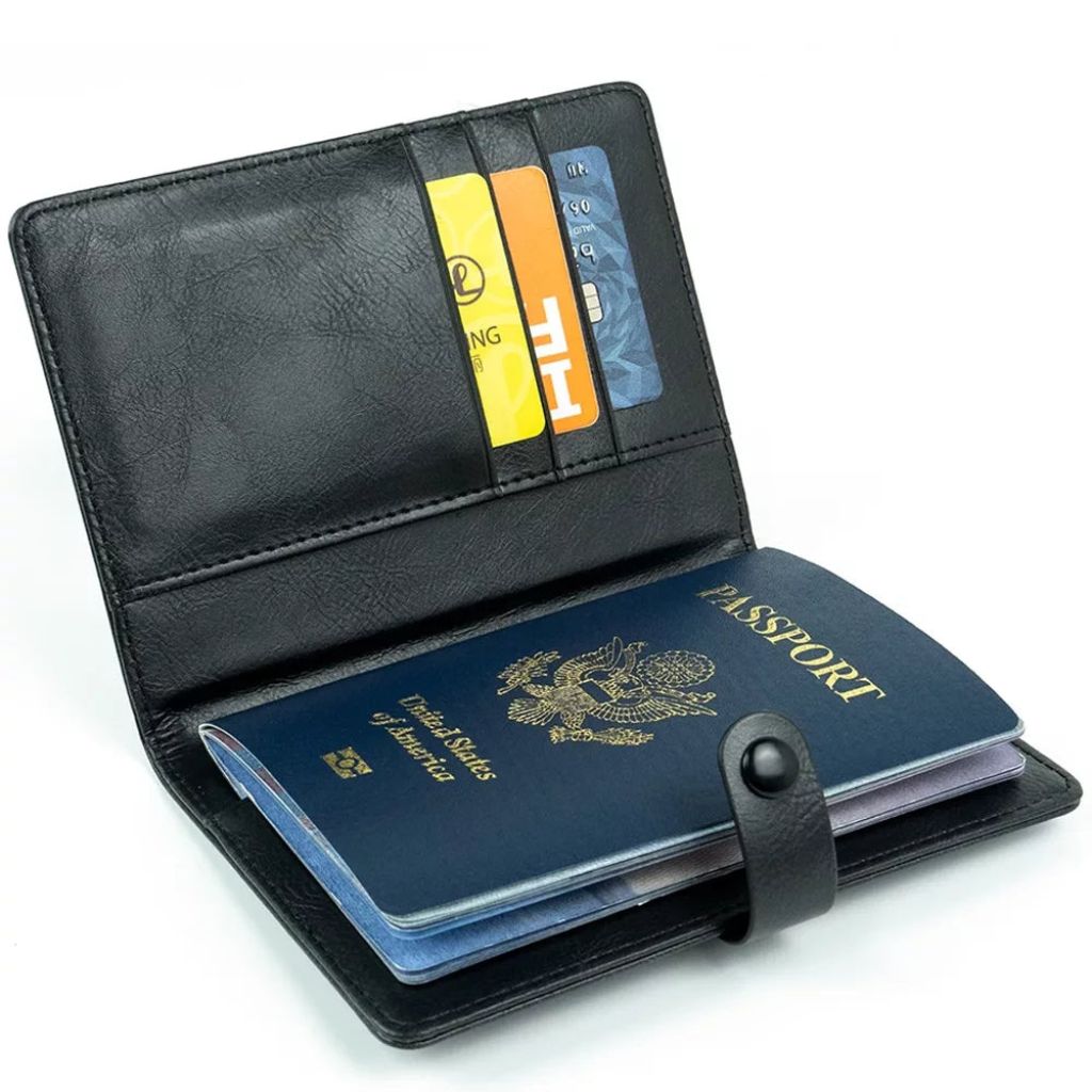 AirTag Passport Wallet 10 AirTag Passport Wallet