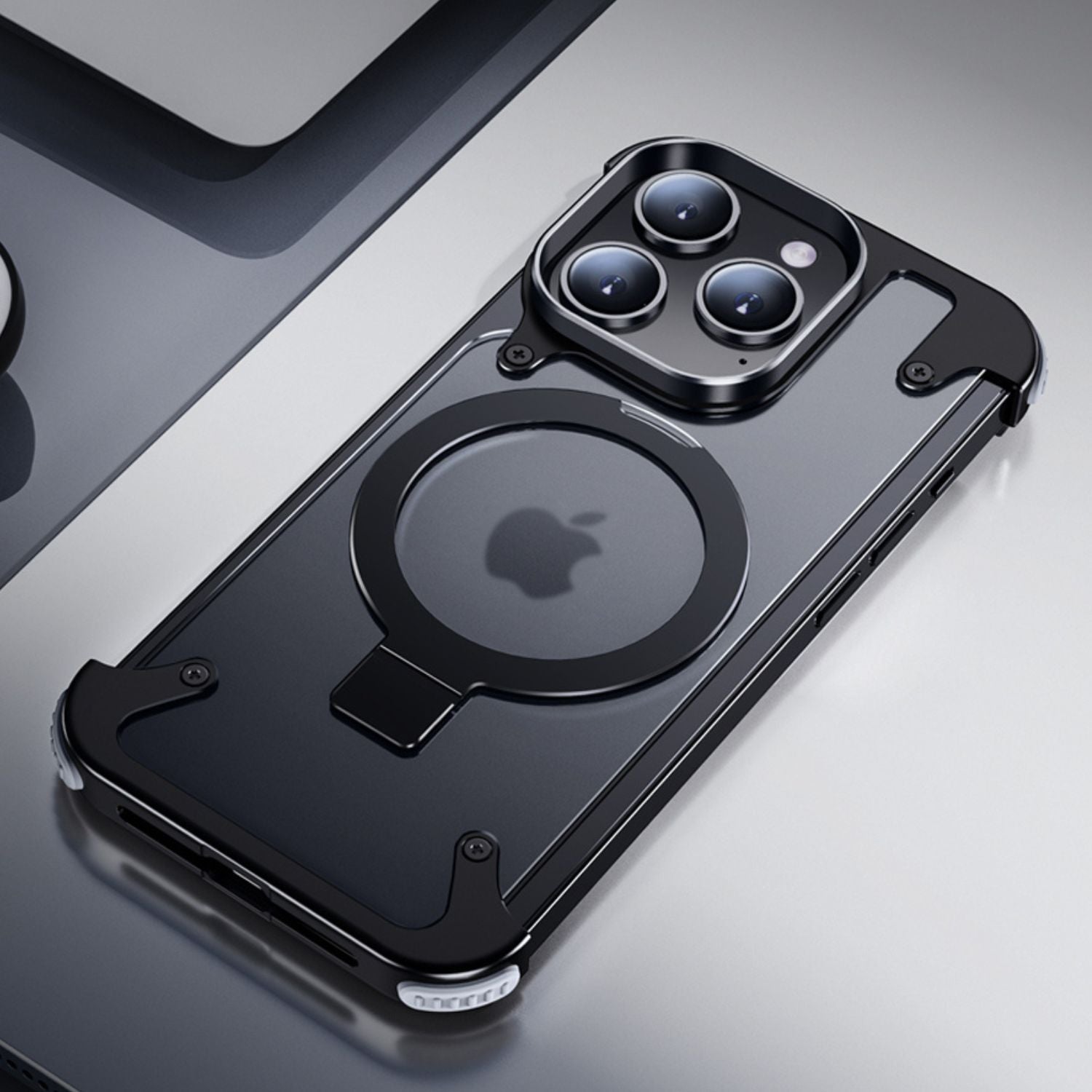 Minimal Magnetic Case for iPhone 15 Minimal Magnetic Case for iPhone