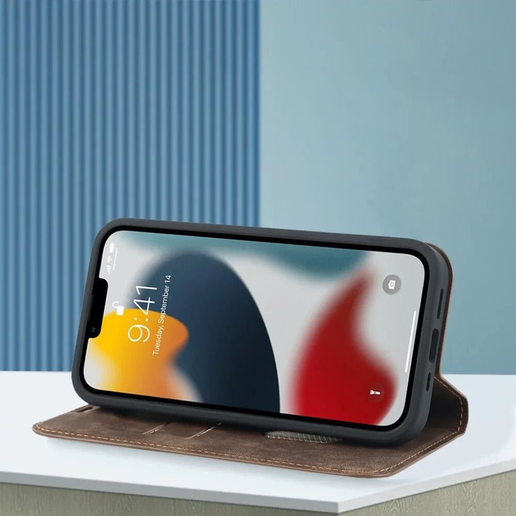 Magnetic Leather Case with Wallet for iPhone 16 Magnetic Leather Case with Wallet for iPhone